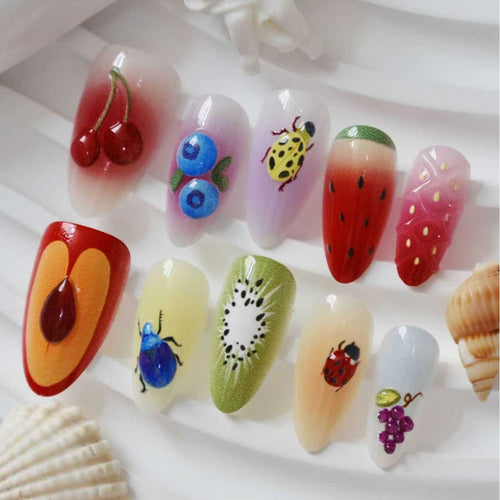 Künstlerisches 3D Obst Nageldesign Karnz