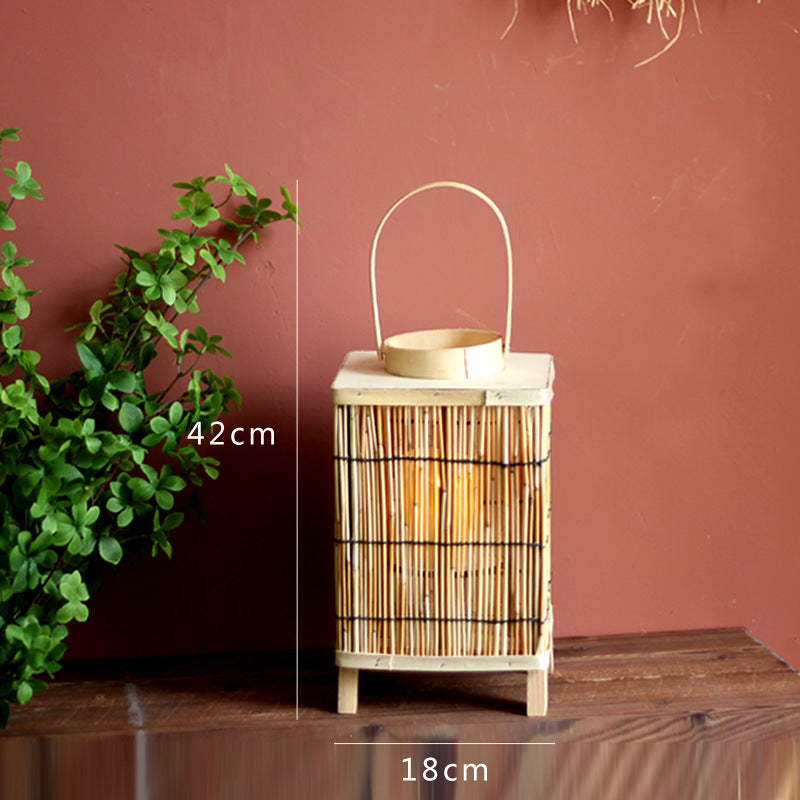 Stilvolle Laterne aus Naturmaterialien Karnz