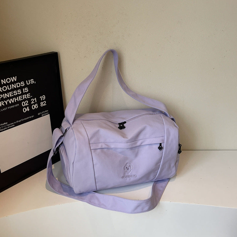 Stylische leichte Duffel Karnz