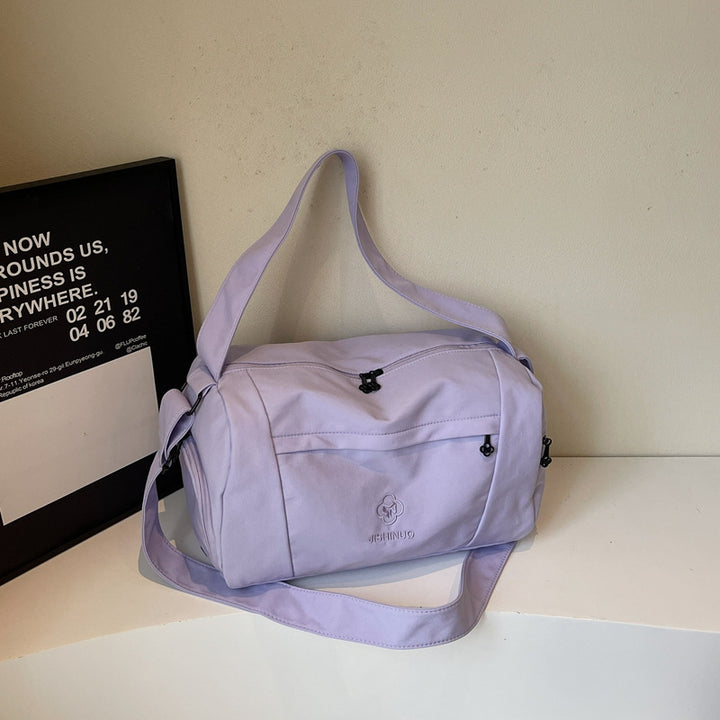 Stylische leichte Duffel Karnz