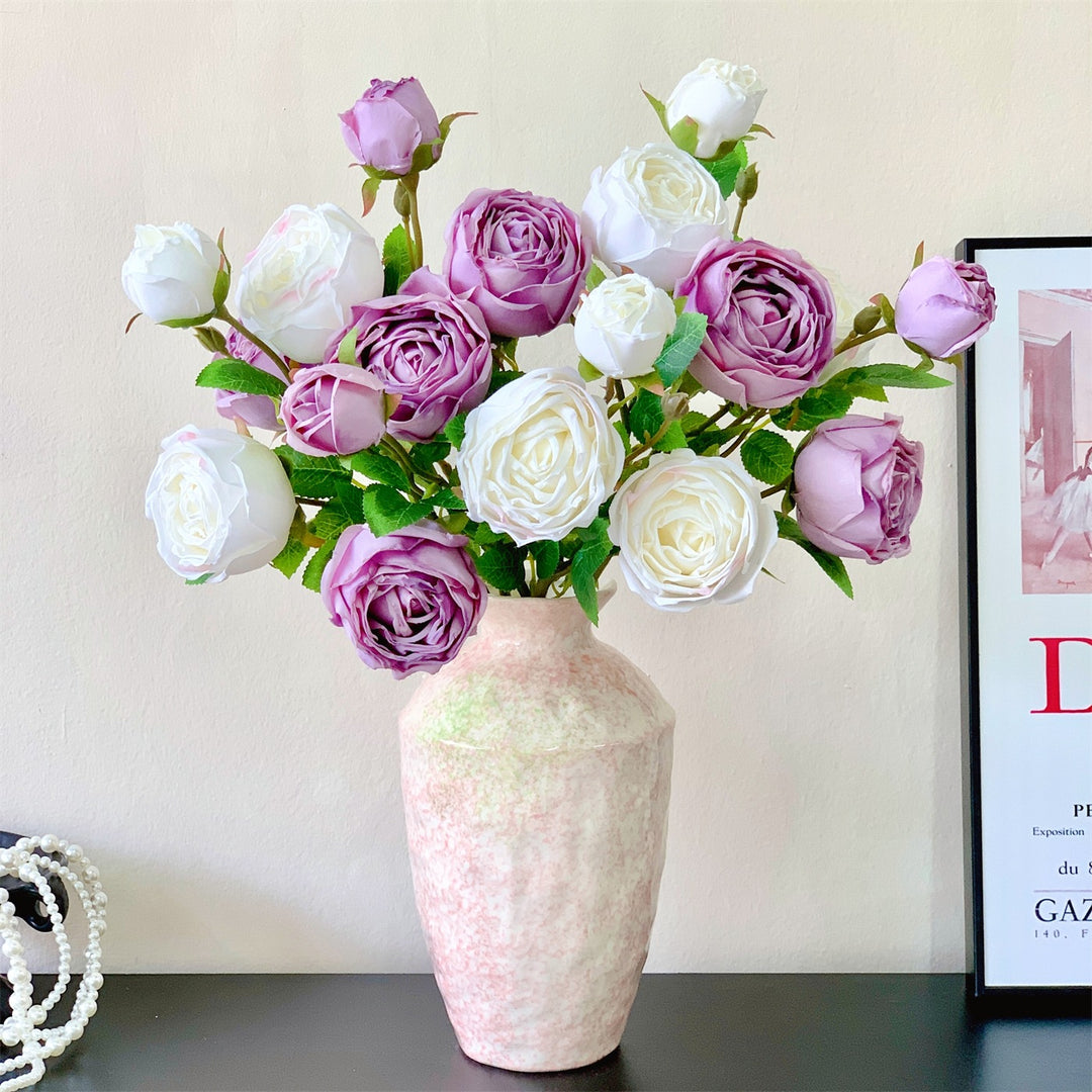 Eleganter künstlicher Rosenstrauß