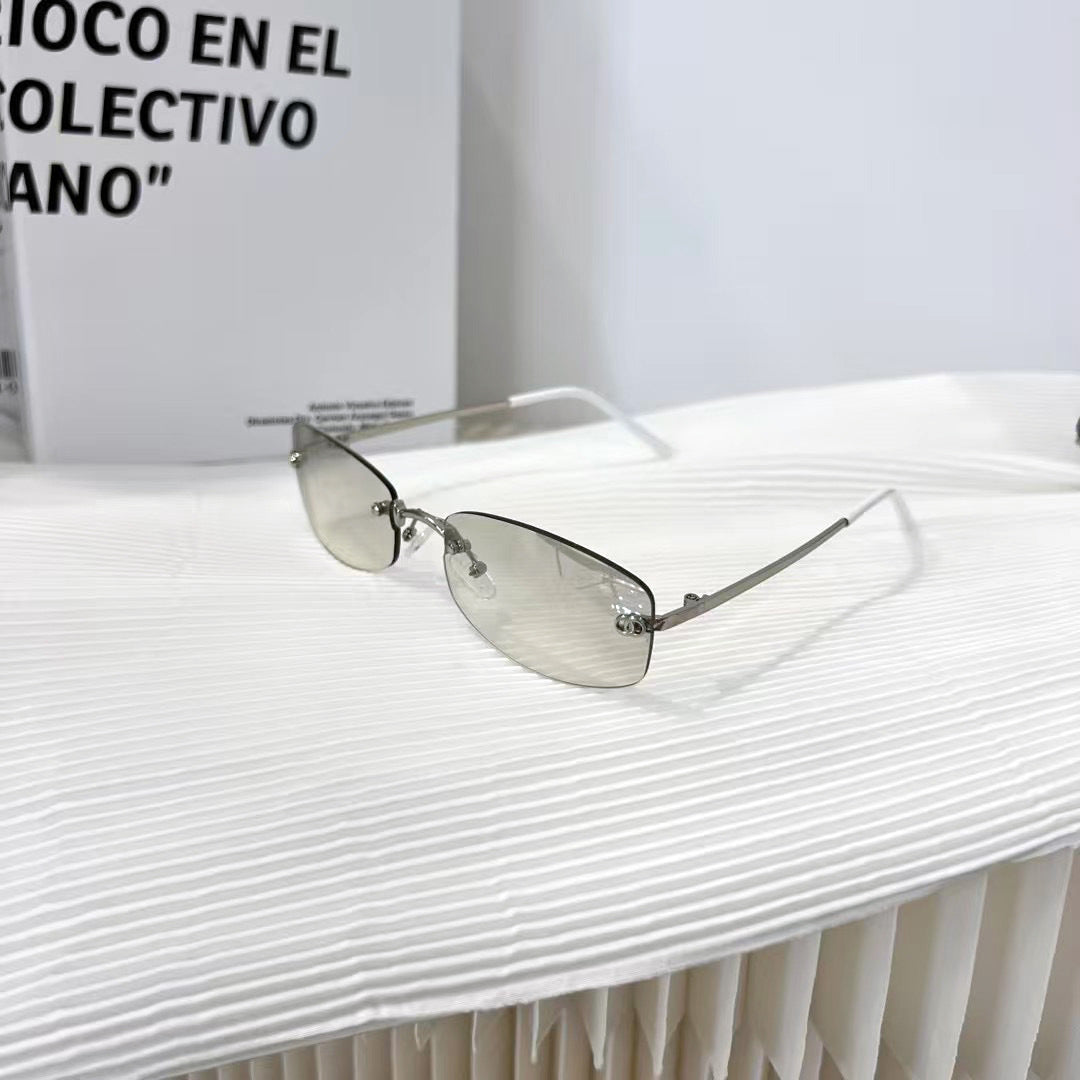 Elegante Premium Sonnenbrille mit Schlankem Metallrahmen Karnz