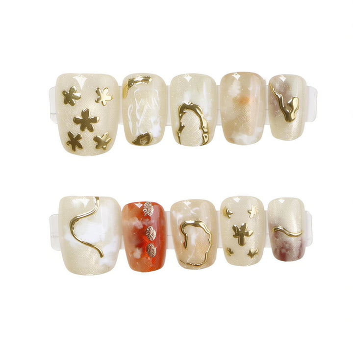 Elegantes Press-On-Nagelkunst-Set mit einzigartigen metallischen Designs Karnz