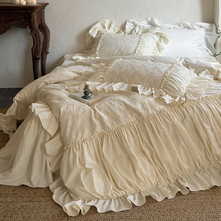 Romantisches besticktes Baumwoll-Bettwäscheset mit Volants und floraler Jacquard-Stickerei
