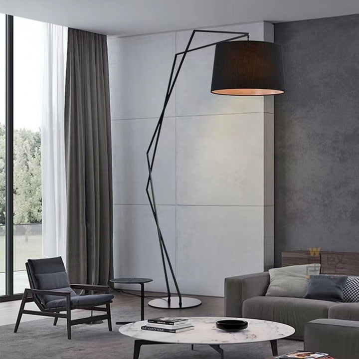 Moderne Zickzack-Stehlampe
