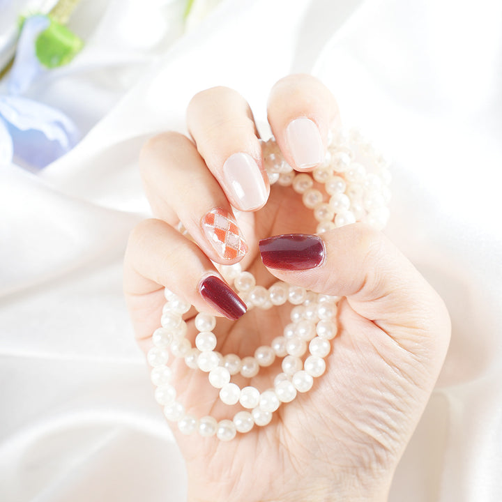 Glamourös Press-On Nail Art Set Karnz