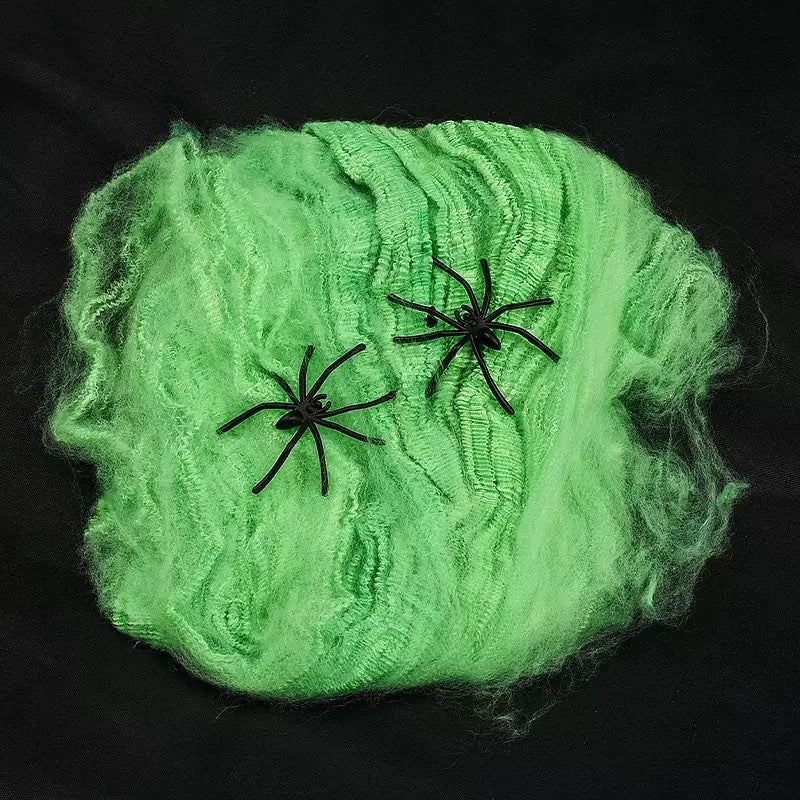 Dekorative Halloween Spinnennetz mit Kunstspinnen