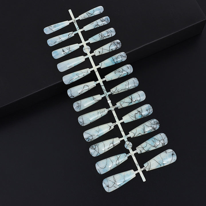 Kreative Kunstnägel mit Blutspritzern-Design Karnz