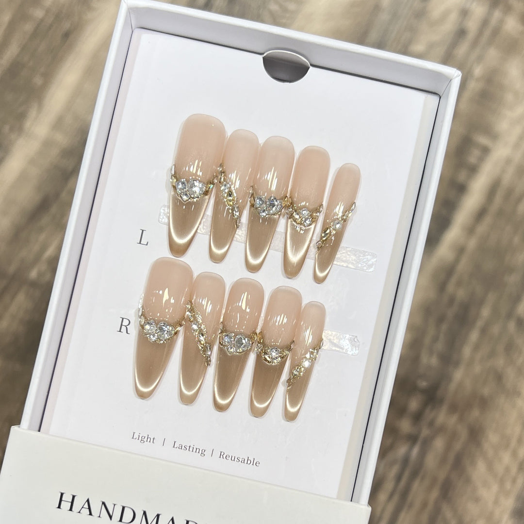 Elegantes Stiletto Press-On Nail Set mit Rhinestones-Design Karnz
