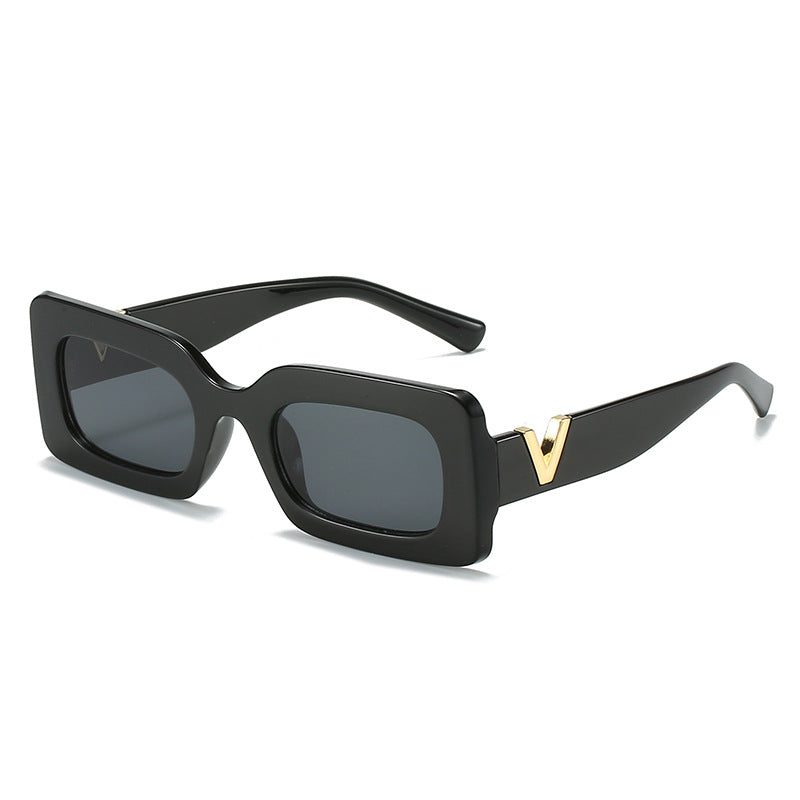 Damen modische quadratische Sonnenbrille mit stilvollem Metallbesatz Karnz