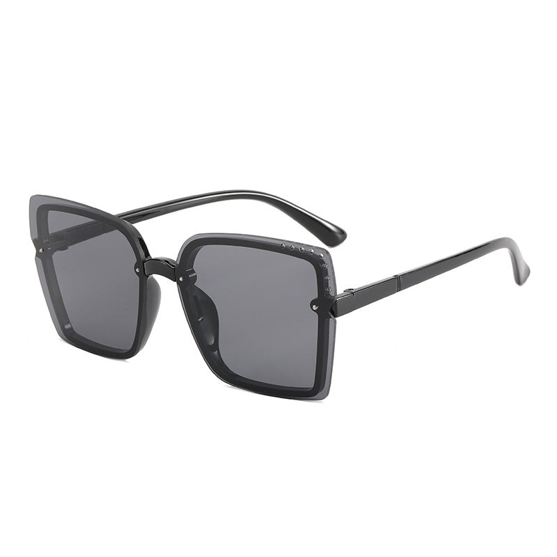 Damen Quadratische Sonnenbrille mit funkelnden Rahmenakzenten Karnz