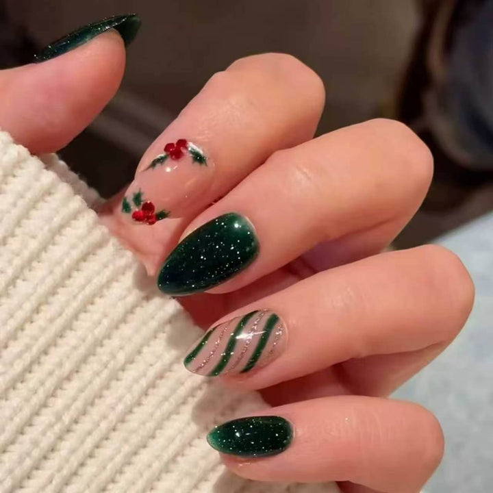Festliche Feiertags-Nagelkunst-Verzierungen Karnz