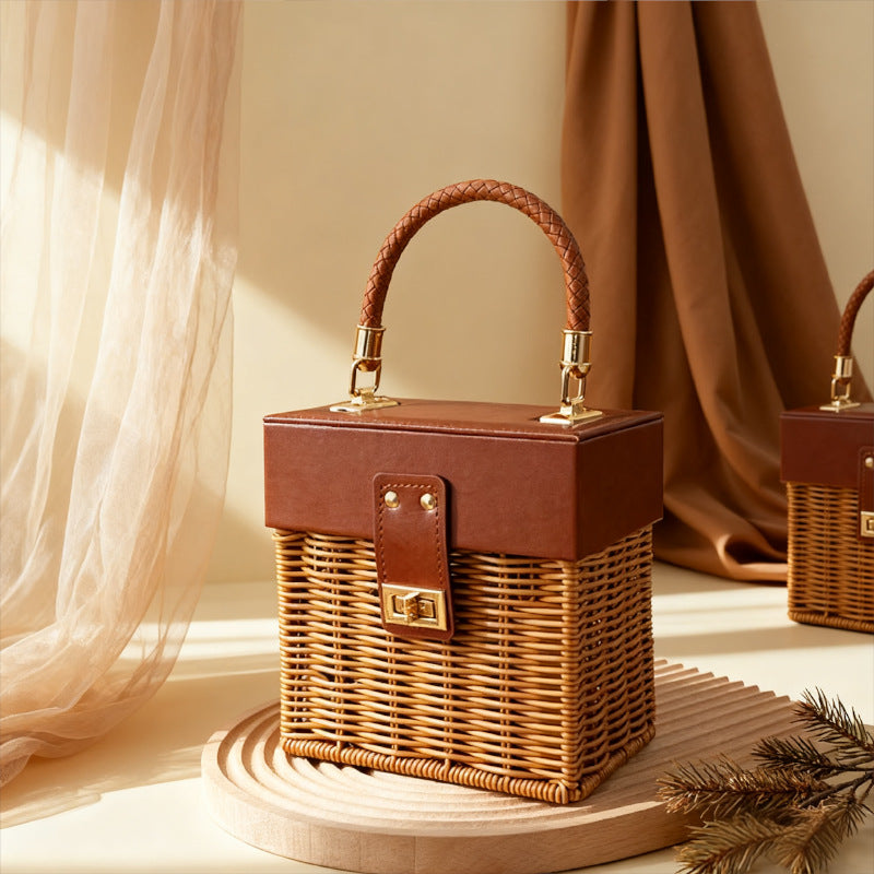 Damen Stilvoller Korb mit elegantem Lederdeckel und geflochtenem Design Karnz