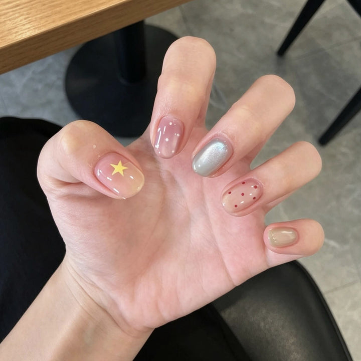 Premium Glitzernde Press-On Nagelerweiterungen Karnz