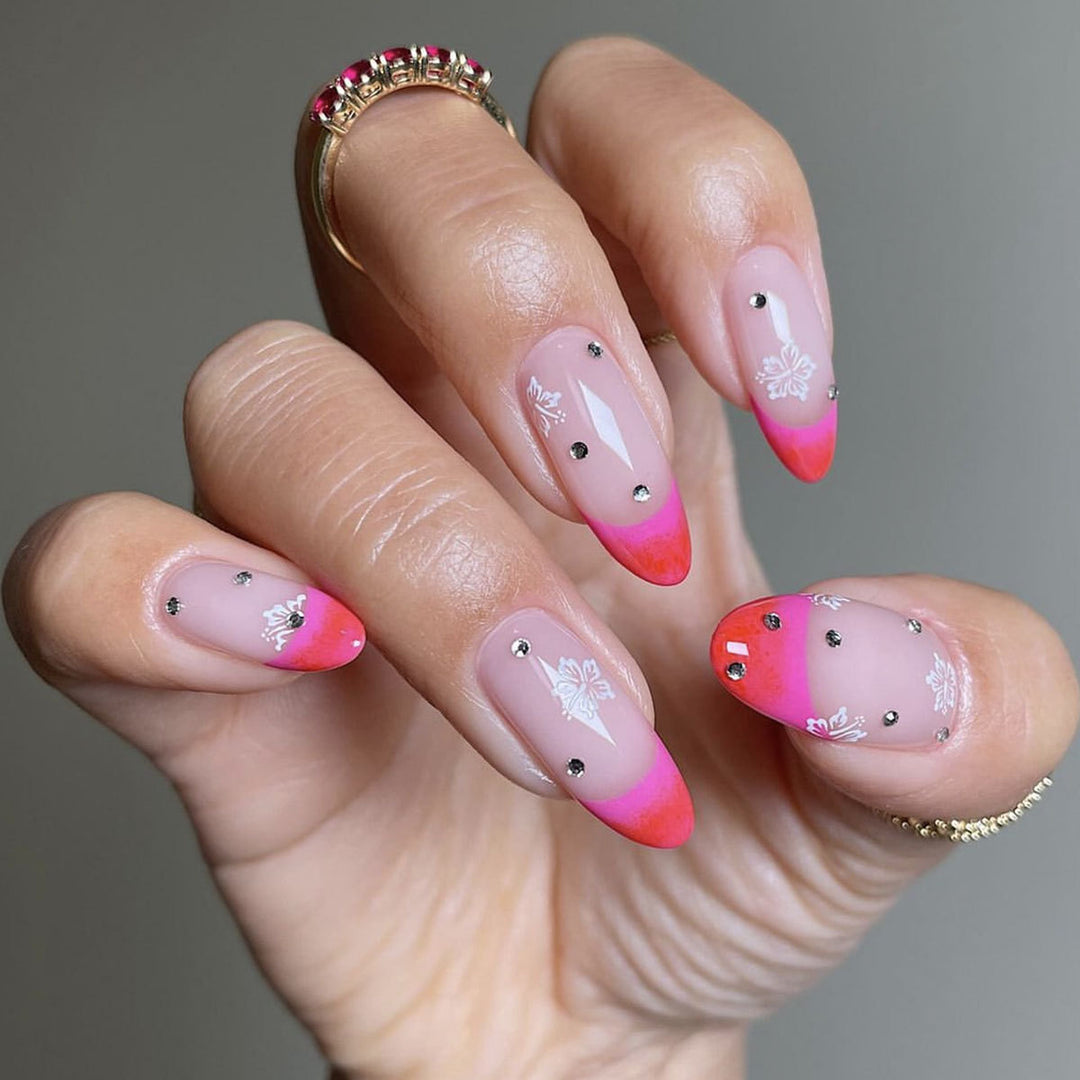 Künstlerische Ombre Nagelverlängerungen Karnz