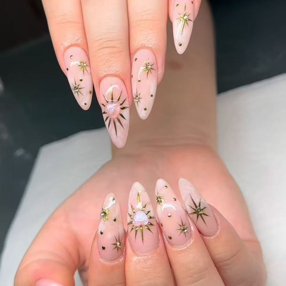 Künstlerische Stiletto Nagelkunst Karnz