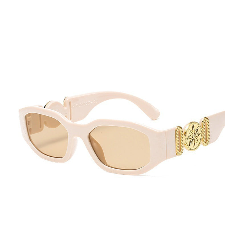 Damen Trendige und stilvolle Sonnenbrille mit luxuriösen Details Karnz
