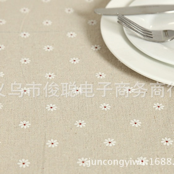 Elegante bestickte Spitzen-Tischdecke