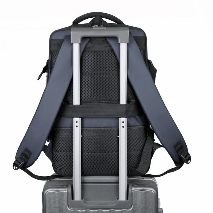 Stylischer isolierter Tech-Rucksack Karnz