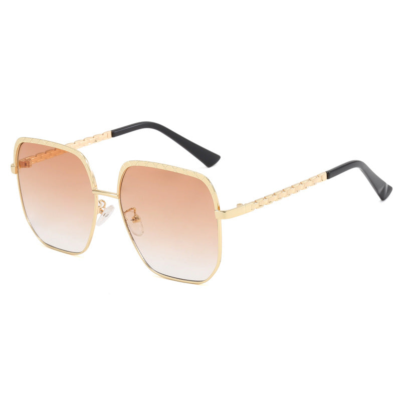Damen modische Sonnenbrille mit quadratischem Rahmen und stilvollen Details Karnz