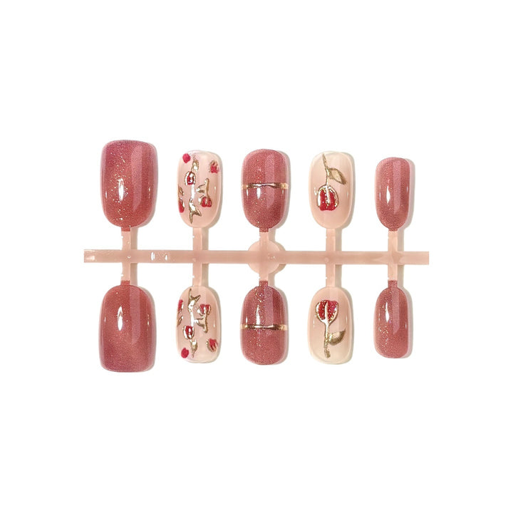 Blumenverziertes Nail Art Press-On Set