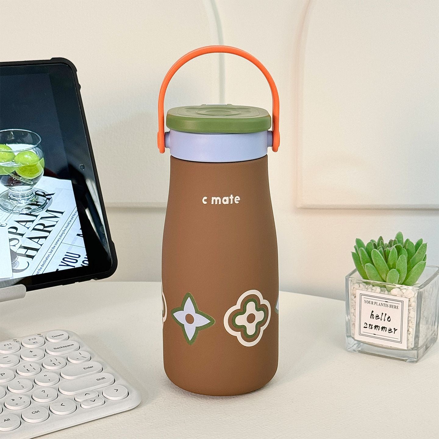 Damen Isolierte Trinkflasche mit praktischem Trageriemen Karnz