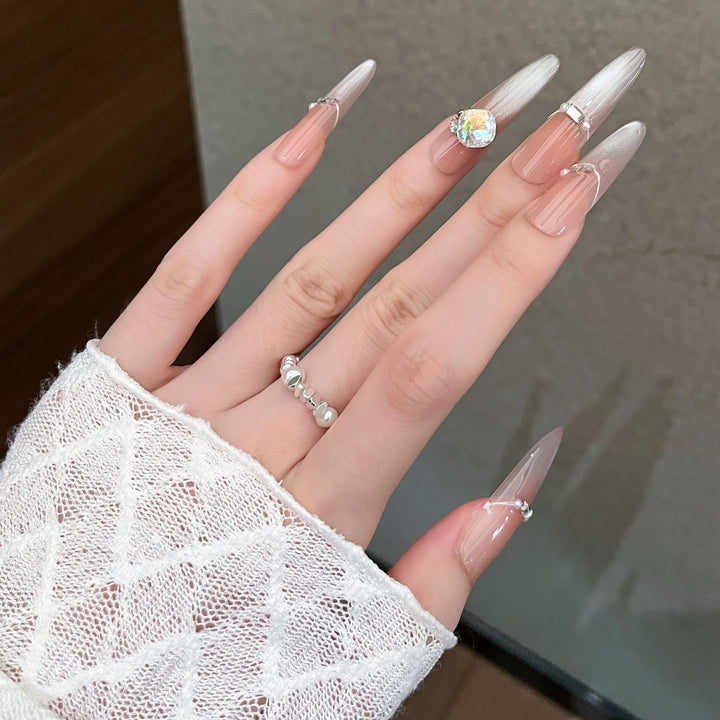 Glamorous Press-On Nail Set Karnz