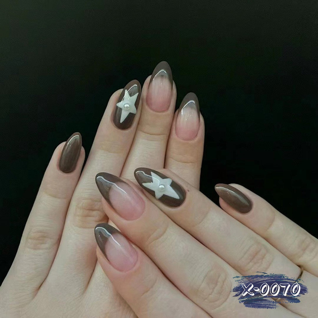 Elegantes Künstlerisches Stiletto-Nagelkunst-Design