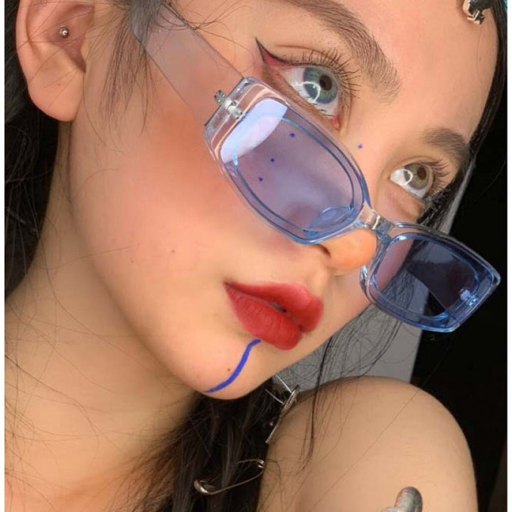 Damen modische Sonnenbrille im futuristischen Transparentdesign Karnz