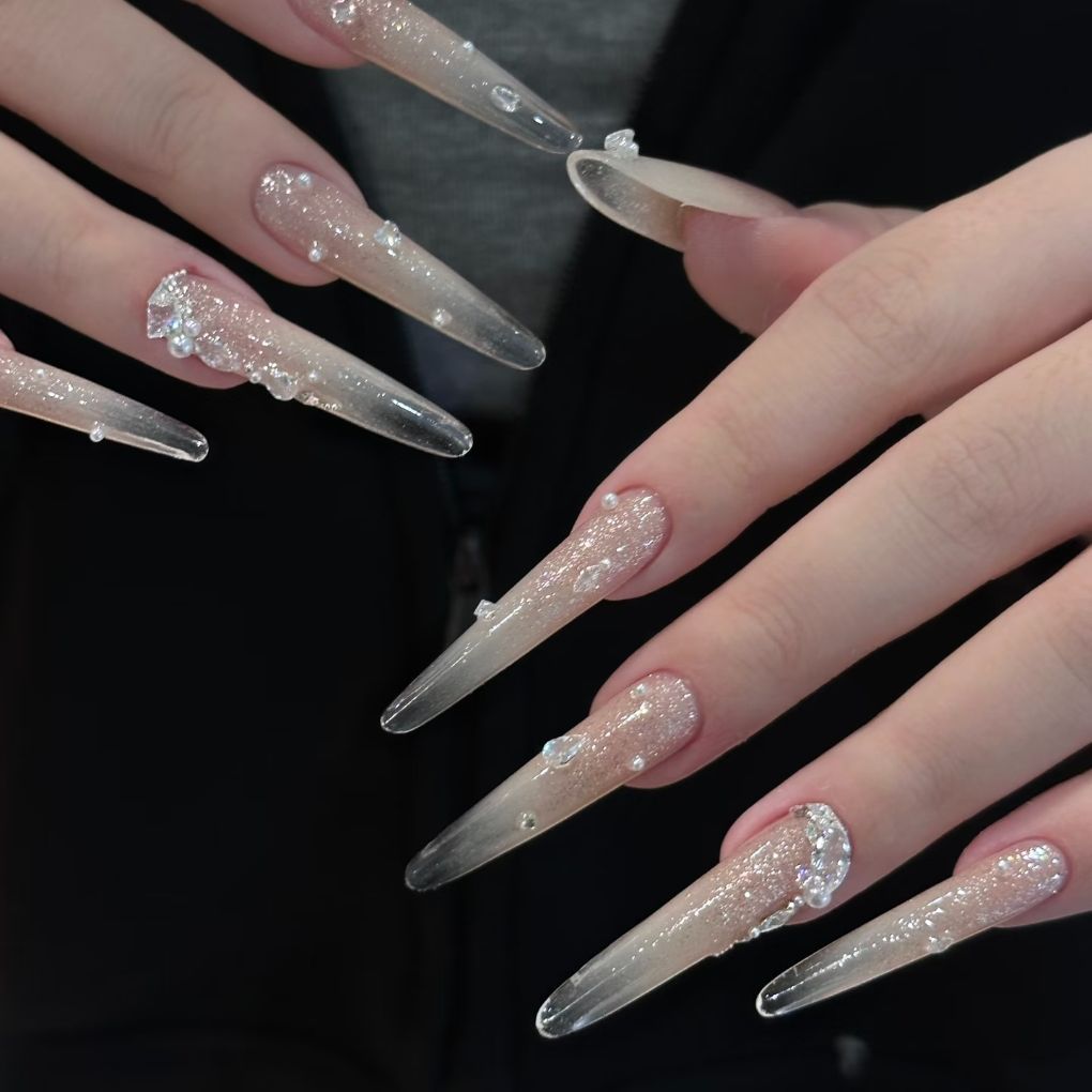 Dekorative Glitzer-Stiletto Drucknägel