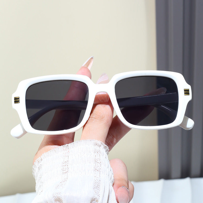 Damen modische quadratische Sonnenbrille mit strukturiertem Rahmen Karnz