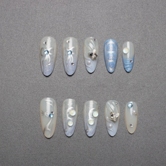 Künstlerische Stiletto-Nagelkunst-Erweiterungen Karnz
