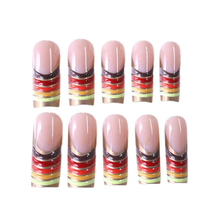 Künstlerisches French Tip Nagelset Karnz