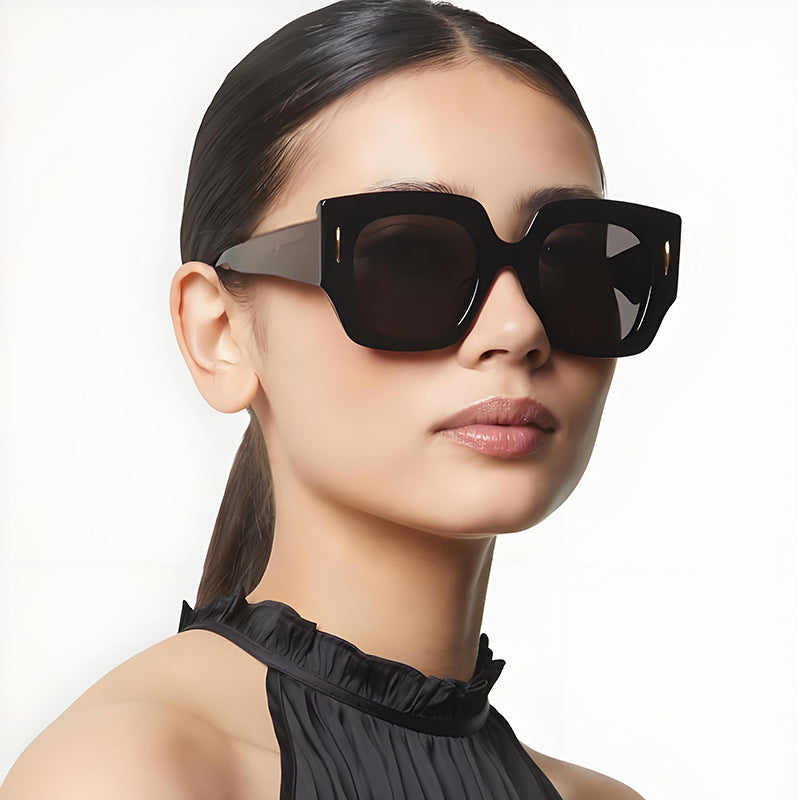 Damen Geometrische Oversized Sonnenbrille mit luxuriösem Akzent Karnz