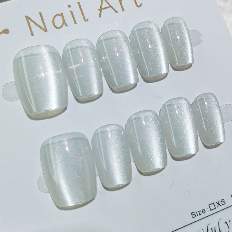 Elegantes Ombre-Nageldesign Karnz