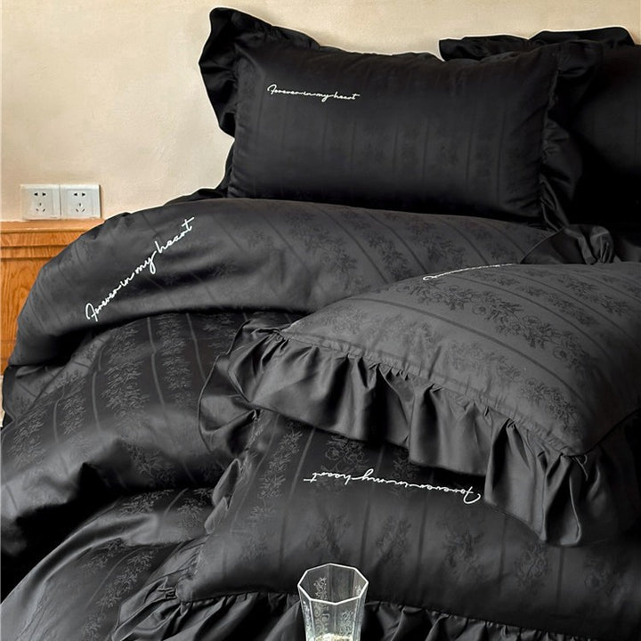 Luxuriöses Satin-Bettwäsche-Set mit Rüschen und Jacquard-Blumenmuster