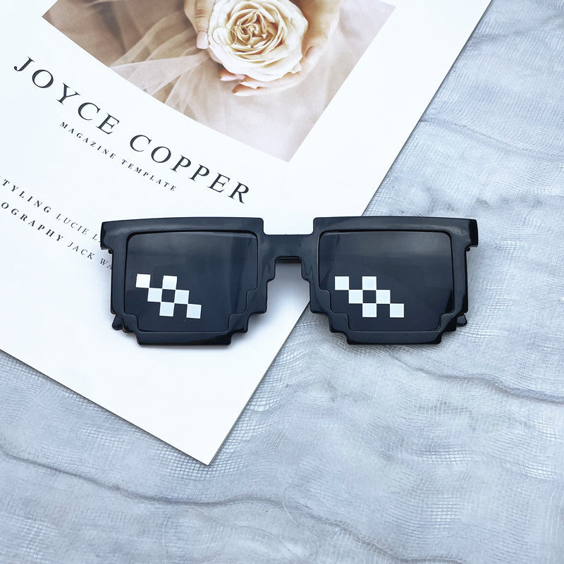 Geometric Pixelated Frame Sonnenbrille Karnz