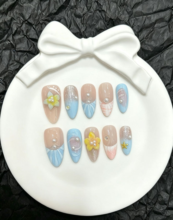 Floral Decorative Press-On Nail Art Set mit eleganten Schmuckakzenten