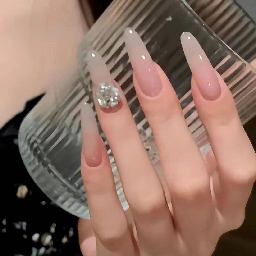 Dekorative mit Strass verzierten Stiletto-Nagelverlängerungen Karnz