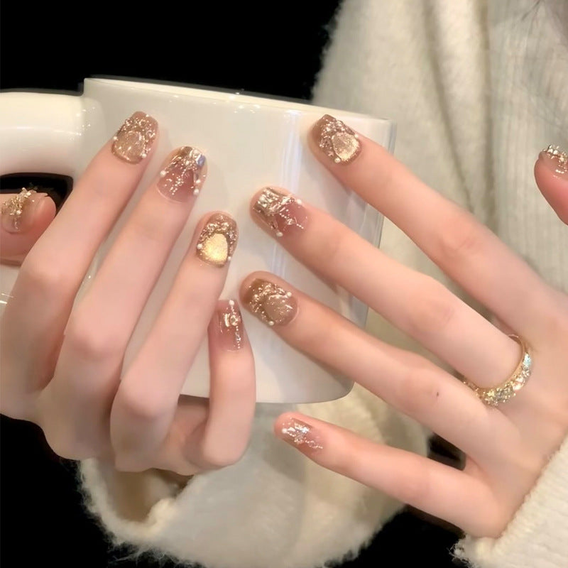 Glänzendes dekoratives Press-On-Nagelset Karnz