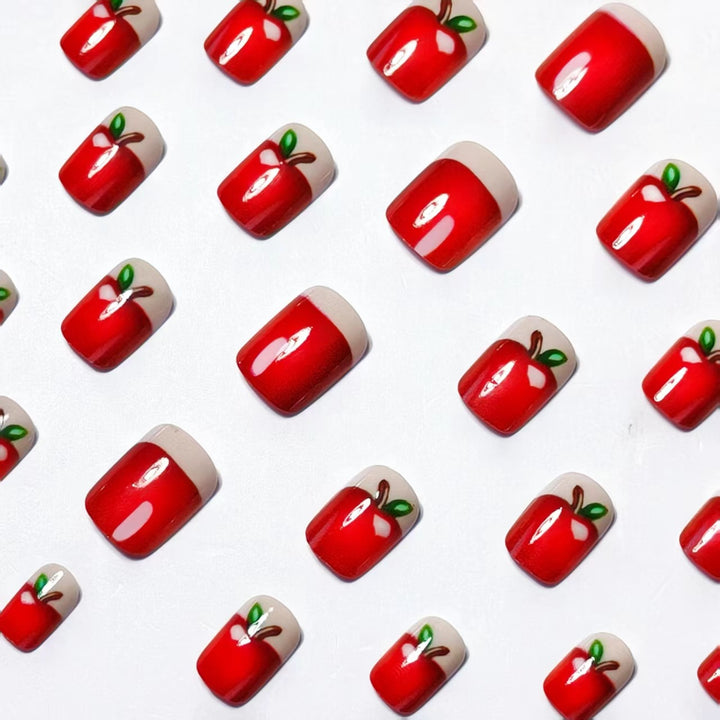 Kunstnägel mit Verspieltem Apfel-Motiv Karnz