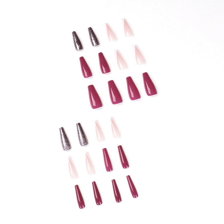 Kunstvolle Nagelverlängerungen mit Glamourösen Glitzereffekten Karnz
