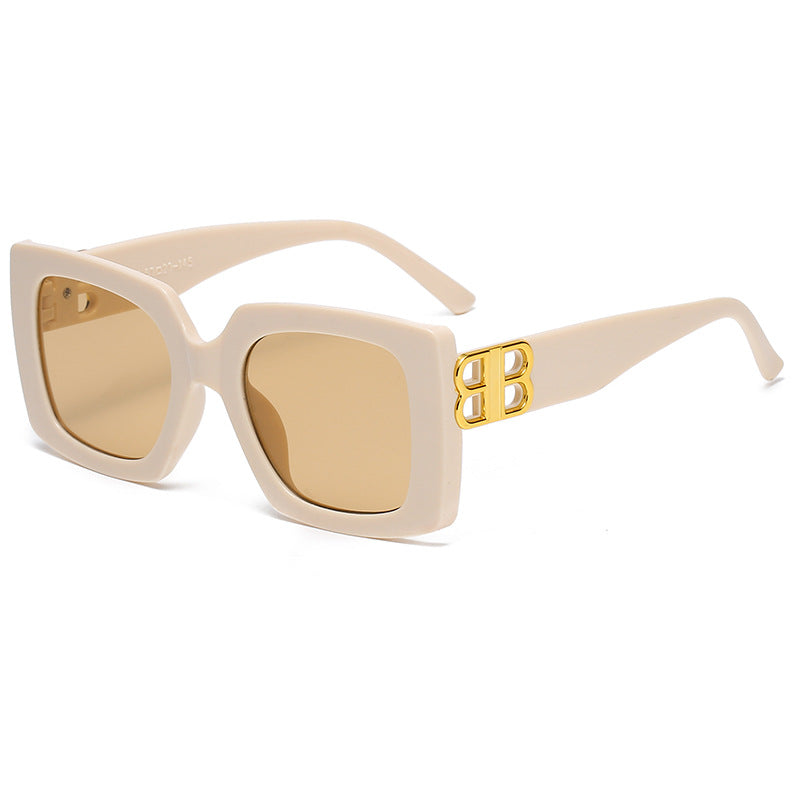 Damen oversized Sonnenbrille mit elegantem Design und luxuriösen Details Karnz