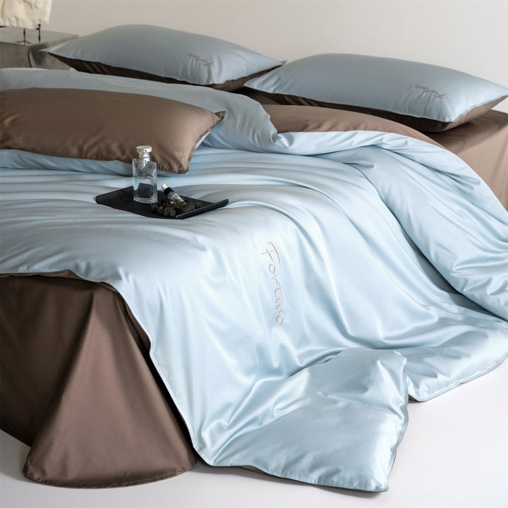 Wendbares Satin-Bettwäscheset mit feiner Ton-in-Ton-Stickerei