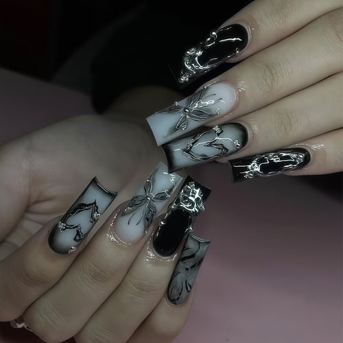 Künstlerisches Langes Press-On Nageldesign Karnz