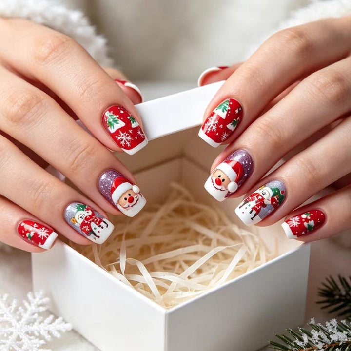 Kunstnägel mit Festlichem Weihnachtsmann-Design Karnz