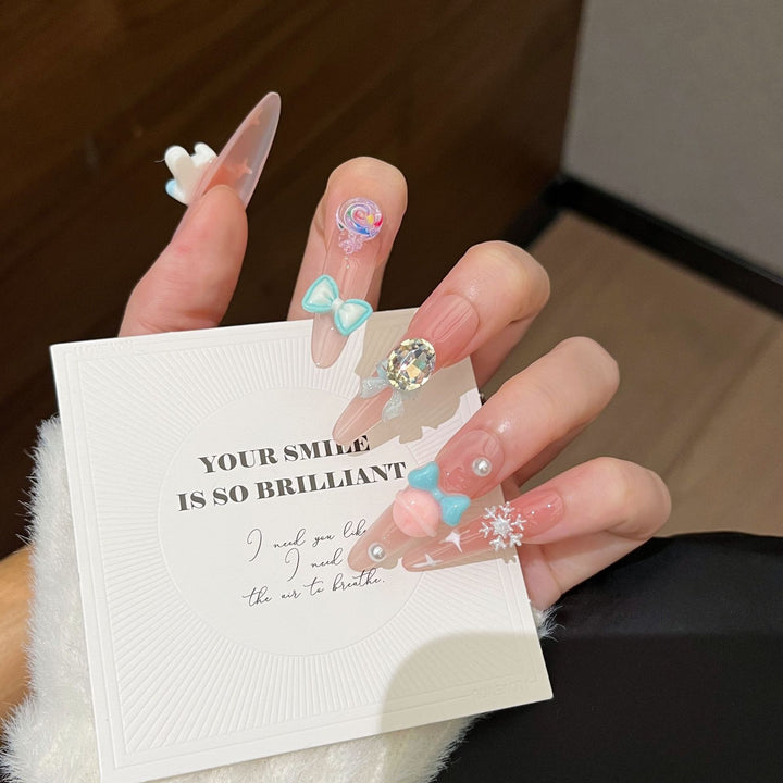 Dekoratives 3D Charakter Nail Art Set Karnz