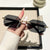 Damen futuristische Sonnenbrille mit geometrischem Rahmen und Holzdetails Karnz