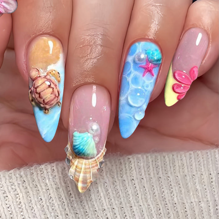 Künstlerische Meer-Themen-Nagelkunst Karnz