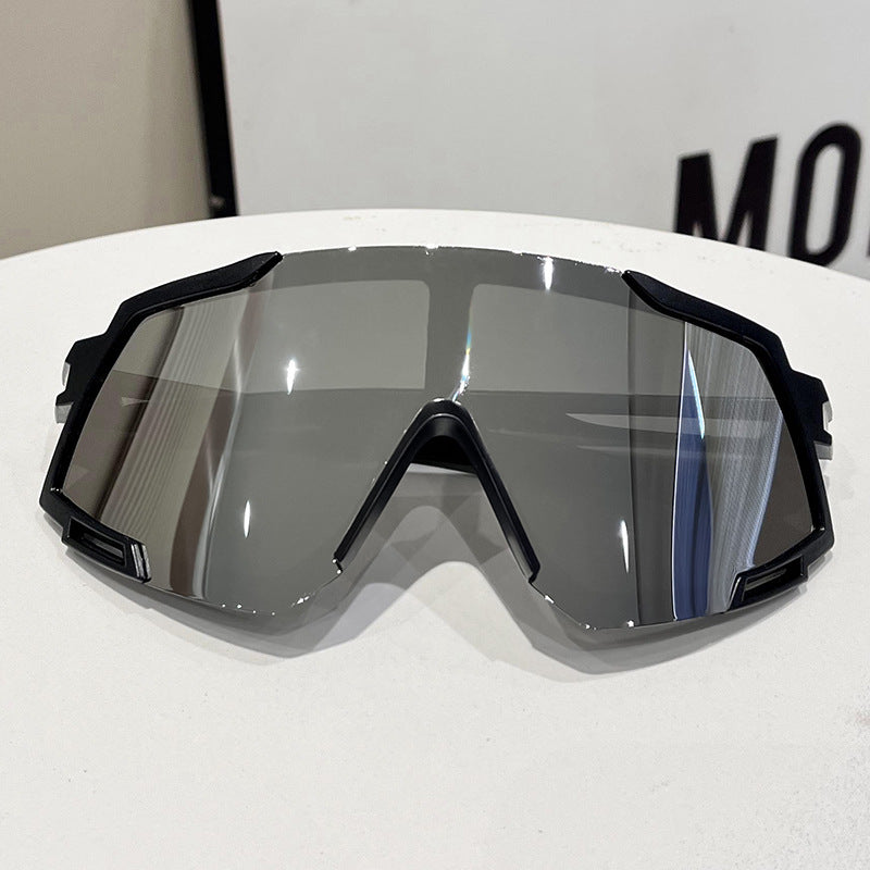Herren Sportliche Rennbrille mit ergonomischem Design Karnz